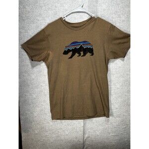Patagonia Men's Size Medium Slim Fit Brown Cotton Bear Graphic T-Shirt